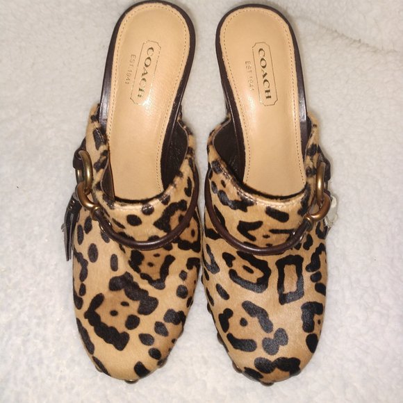 New Coach Leopard Mules SZ 6.5 - Picture 1 of 3